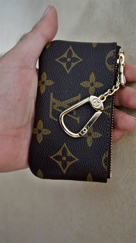 louis vuitton supreme keyring|Louis Vuitton key case wallet.